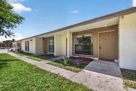 Appartement à louer à Wellington, Floride: 2 chambres, 98.48 m2 № 2248088 - photo 2