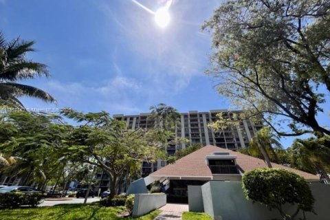 Condominio en venta en North Miami, Florida, 2 dormitorios, 109.81 m2 № 1961201 - foto 30