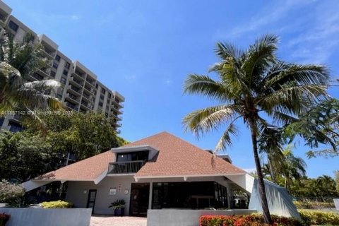 Condominio en venta en North Miami, Florida, 2 dormitorios, 109.81 m2 № 1961201 - foto 24