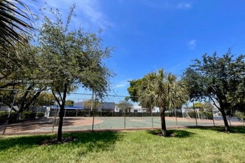 Condominio en venta en North Miami, Florida, 2 dormitorios, 109.81 m2 № 1961201 - foto 29