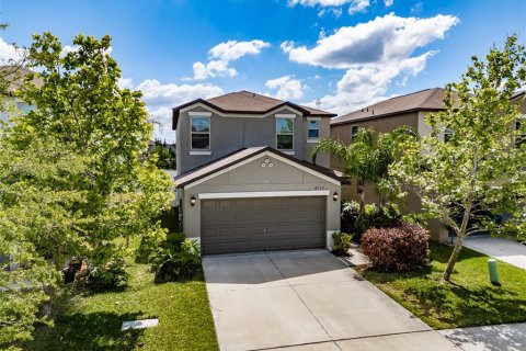 Casa en venta en Tampa, Florida, 4 dormitorios, 195.93 m2 № 2144538 - foto 3