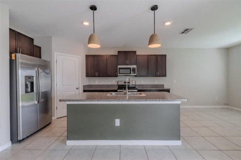 Casa en venta en Tampa, Florida, 4 dormitorios, 195.93 m2 № 2144538 - foto 11
