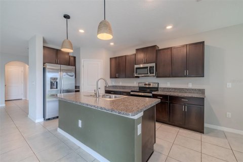Casa en venta en Tampa, Florida, 4 dormitorios, 195.93 m2 № 2144538 - foto 14