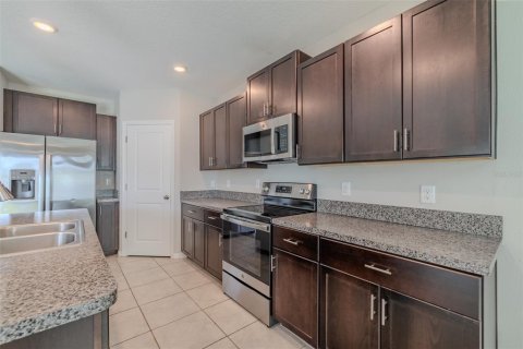 Casa en venta en Tampa, Florida, 4 dormitorios, 195.93 m2 № 2144538 - foto 16