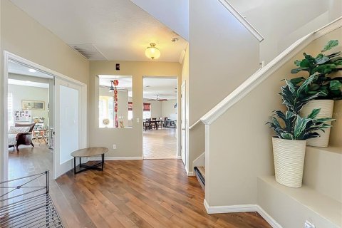 Villa ou maison à vendre à Apopka, Floride: 5 chambres, 342.16 m2 № 2142402 - photo 5