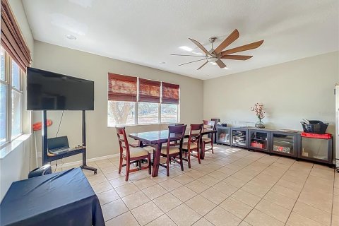 Villa ou maison à vendre à Apopka, Floride: 5 chambres, 342.16 m2 № 2142402 - photo 14