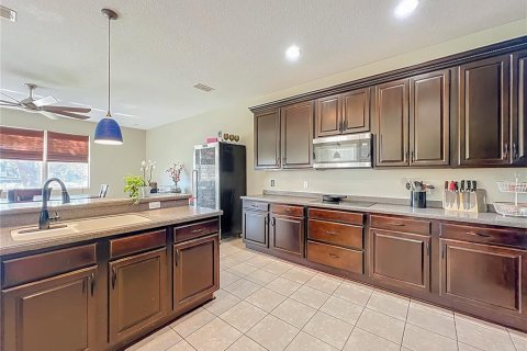 Villa ou maison à vendre à Apopka, Floride: 5 chambres, 342.16 m2 № 2142402 - photo 9