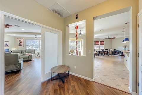 Villa ou maison à vendre à Apopka, Floride: 5 chambres, 342.16 m2 № 2142402 - photo 6