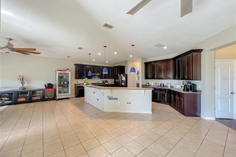 Villa ou maison à vendre à Apopka, Floride: 5 chambres, 342.16 m2 № 2142402 - photo 7