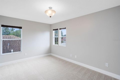 House in Orlando, Florida 5 bedrooms, 281.03 sq.m. № 2393895 - photo 29
