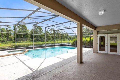 House in Orlando, Florida 5 bedrooms, 281.03 sq.m. № 2393895 - photo 16