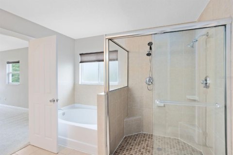 House in Orlando, Florida 5 bedrooms, 281.03 sq.m. № 2393895 - photo 24