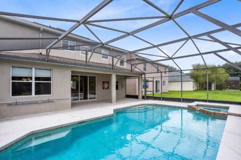 House in Orlando, Florida 5 bedrooms, 281.03 sq.m. № 2393895 - photo 14