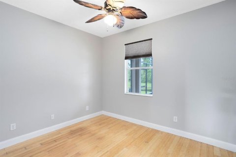 House in Orlando, Florida 5 bedrooms, 281.03 sq.m. № 2393895 - photo 18