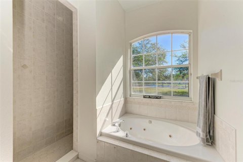 House in Bradenton, Florida 3 bedrooms, 231.88 sq.m. № 1539243 - photo 16