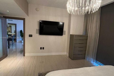 Condominio en alquiler en Miami, Florida, 2 dormitorios, 116.59 m2 № 2011920 - foto 10