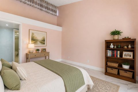 Condo in Haines City, Florida, 2 bedrooms  № 2237988 - photo 24
