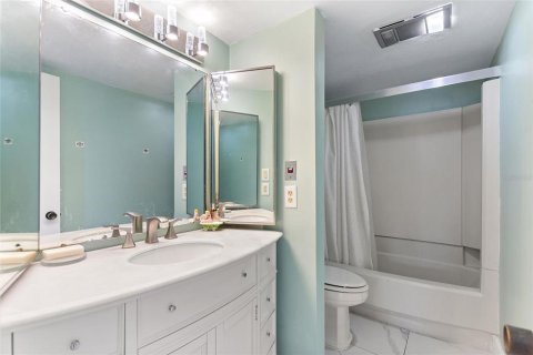 Condo in Haines City, Florida, 2 bedrooms  № 2237988 - photo 14