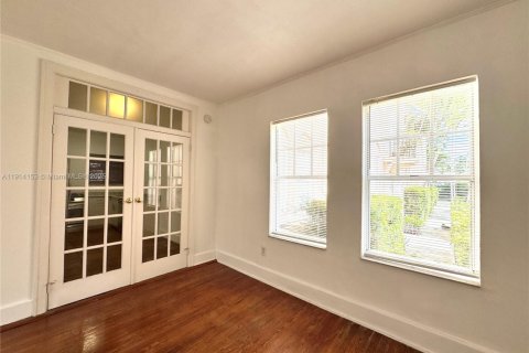 Condominio en venta en Miami Beach, Florida, 1 dormitorio, 65.03 m2 № 1970376 - foto 9