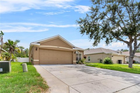 House in Hudson, Florida 3 bedrooms, 168.99 sq.m. № 2155937 - photo 8
