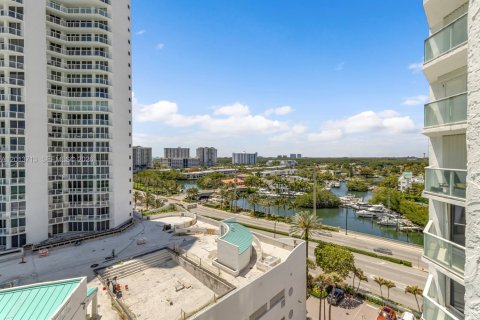 Condo in Sunny Isles Beach, Florida, 1 bedroom  № 2075944 - photo 27