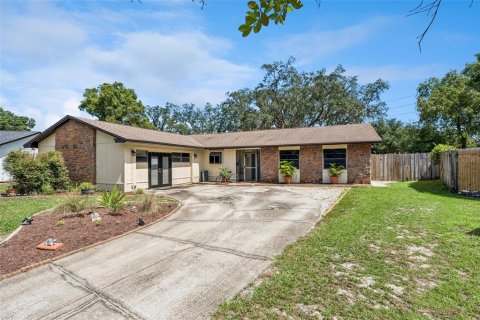 Villa ou maison à Winter Springs, Floride 4 chambres, 210.7 m2 № 2391142