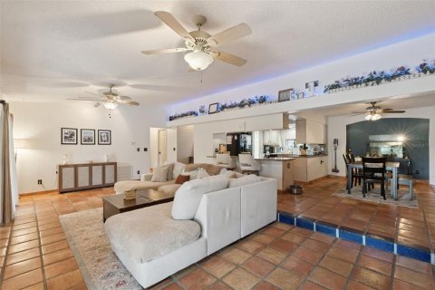 Villa ou maison à vendre à Winter Springs, Floride: 4 chambres, 210.7 m2 № 2391142 - photo 3