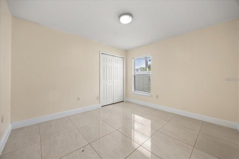 Villa ou maison à louer à Orlando, Floride: 4 chambres, 223.71 m2 № 2408321 - photo 16