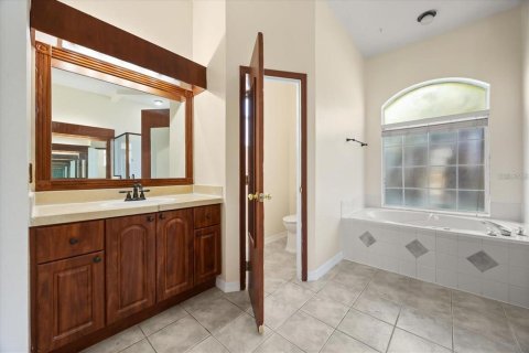 Villa ou maison à louer à Orlando, Floride: 4 chambres, 223.71 m2 № 2408321 - photo 12