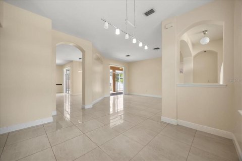 Villa ou maison à louer à Orlando, Floride: 4 chambres, 223.71 m2 № 2408321 - photo 5