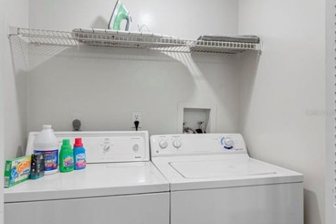 Condo in Port Orange, Florida, 2 bedrooms  № 1899537 - photo 20