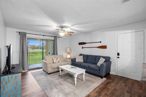 Condo in Port Orange, Florida, 2 bedrooms  № 1899537 - photo 5