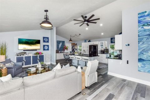 Casa en venta en Crystal River, Florida, 3 dormitorios, 136.38 m2 № 1420432 - foto 18