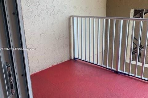 Купить кондоминиум в Майами, Флорида 2 спальни, 86.4м2, № 2054835 - фото 22