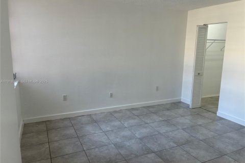 Купить кондоминиум в Майами, Флорида 2 спальни, 86.4м2, № 2054835 - фото 15