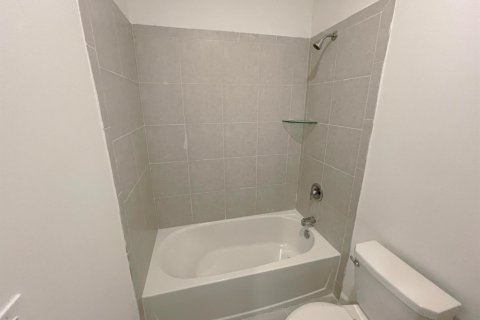 Touwnhouse à louer à Miami, Floride: 3 chambres, 137.77 m2 № 2085788 - photo 21