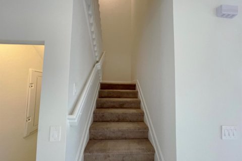 Touwnhouse à louer à Miami, Floride: 3 chambres, 137.77 m2 № 2085788 - photo 11