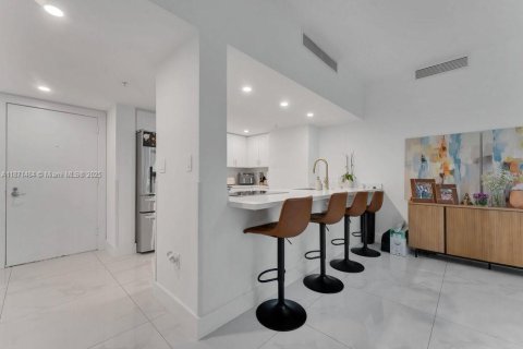 Купить кондоминиум в Майами, Флорида 2 спальни, 124.4м2, № 1924083 - фото 5