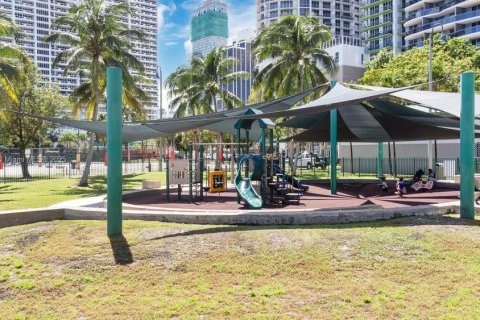 Купить кондоминиум в Майами, Флорида 2 спальни, 124.4м2, № 1924083 - фото 28
