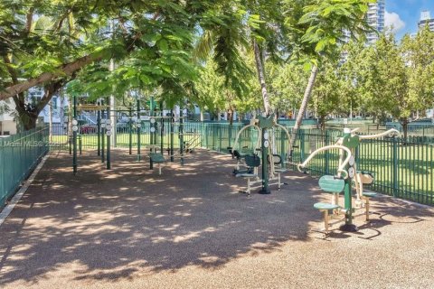 Купить кондоминиум в Майами, Флорида 2 спальни, 124.4м2, № 1924083 - фото 24