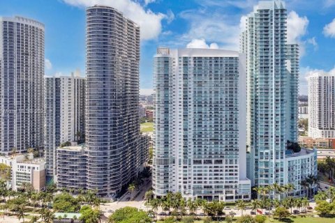 Купить кондоминиум в Майами, Флорида 2 спальни, 124.4м2, № 1924083 - фото 27