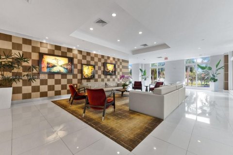 Купить кондоминиум в Майами, Флорида 2 спальни, 124.4м2, № 1924083 - фото 20