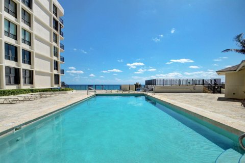 Condo in South Palm Beach, Florida, 2 bedrooms  № 2146588 - photo 28