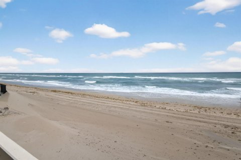 Condo in South Palm Beach, Florida, 2 bedrooms  № 2146588 - photo 29