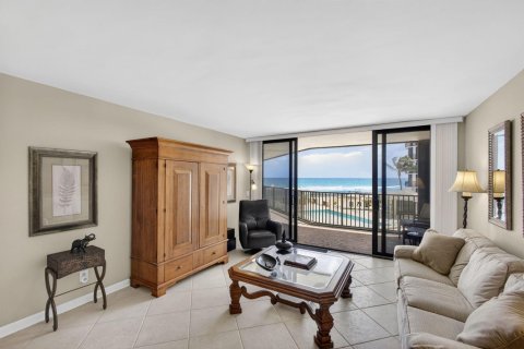 Condo in South Palm Beach, Florida, 2 bedrooms  № 2146588 - photo 10
