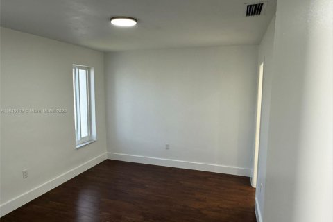 House in Sunrise, Florida 3 bedrooms, 133.13 sq.m. № 1846220 - photo 26