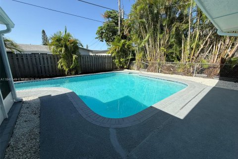 House in Sunrise, Florida 3 bedrooms, 133.13 sq.m. № 1846220 - photo 16