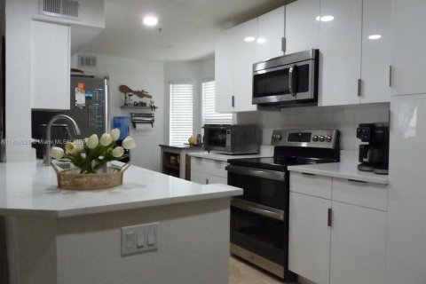 Condo à Longwood, Floride, 3 chambres  № 2013063