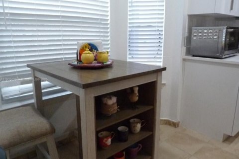 Condominio en venta en Longwood, Florida, 3 dormitorios, 147.34 m2 № 2013063 - foto 4