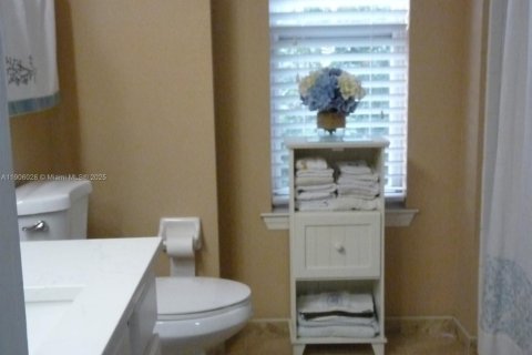 Condominio en venta en Longwood, Florida, 3 dormitorios, 147.34 m2 № 2013063 - foto 17